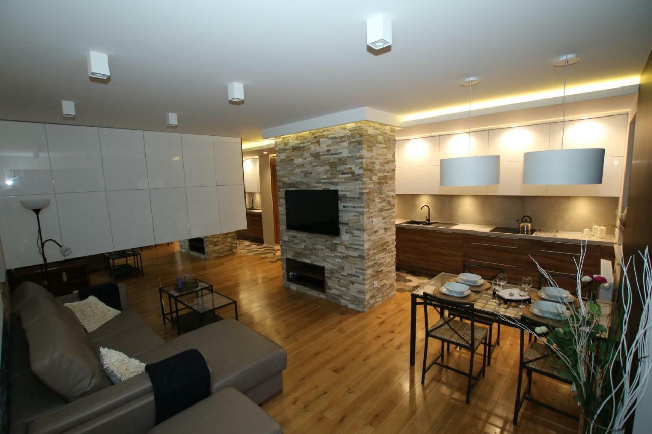 Apartament "Park Lotnikow" クラクフ エクステリア 写真