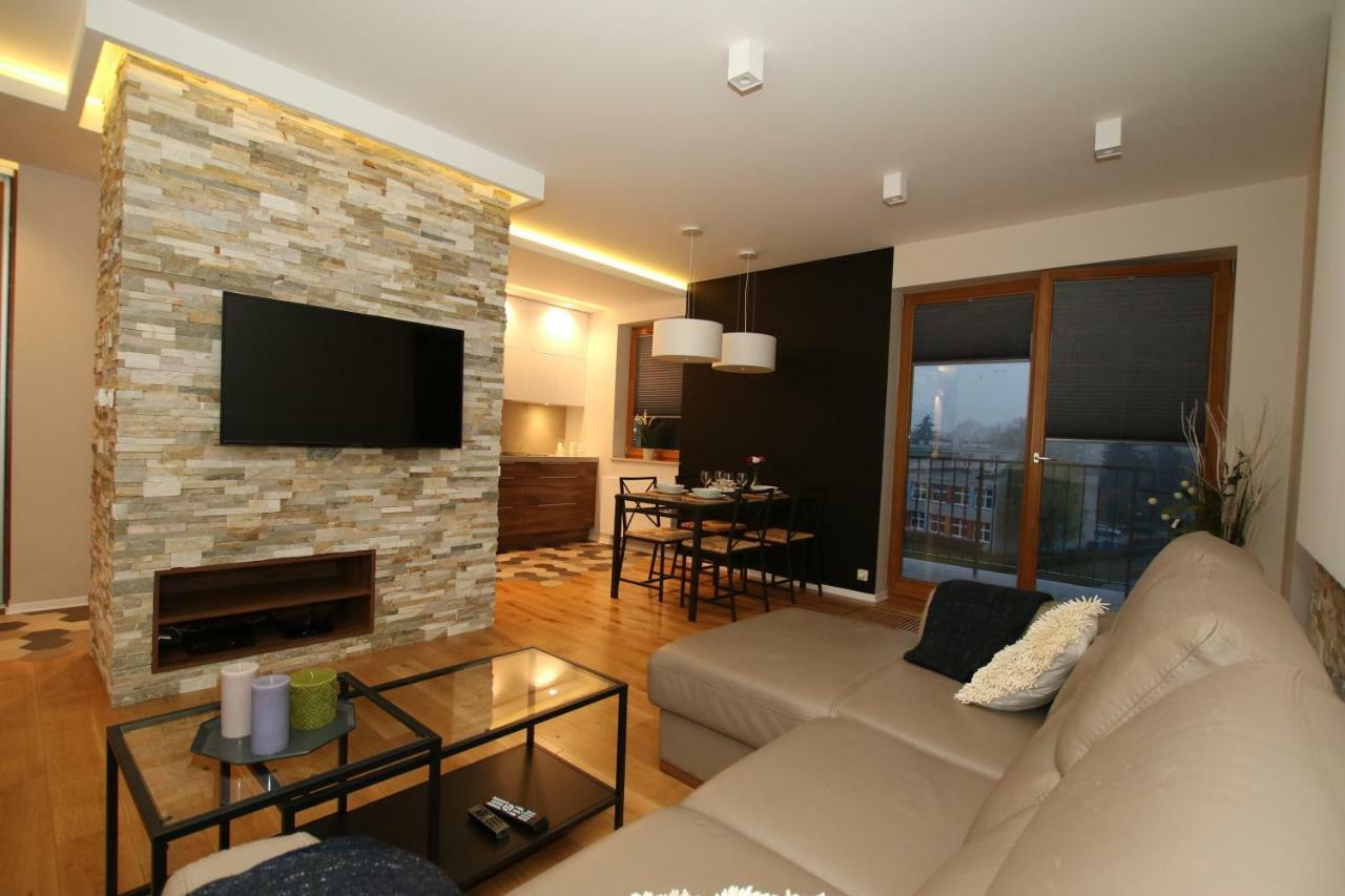 Apartament "Park Lotnikow" クラクフ エクステリア 写真