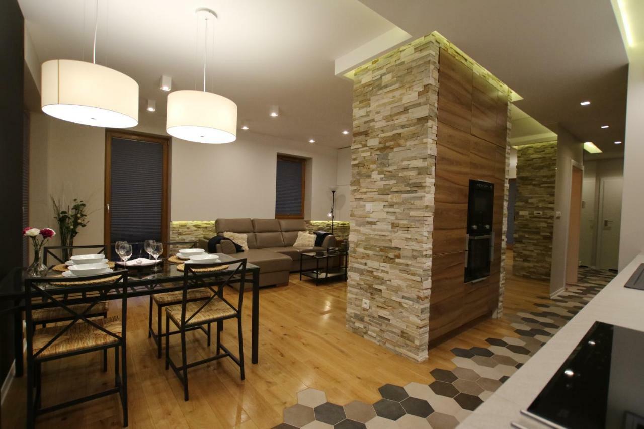 Apartament "Park Lotnikow" クラクフ エクステリア 写真